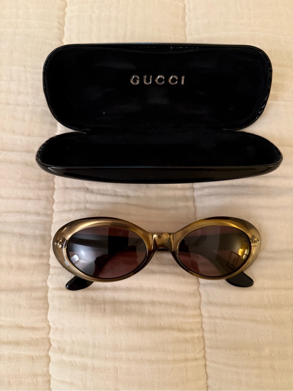 Gucci Olive-Gradient Oval Sunglasses with Brown Lenses